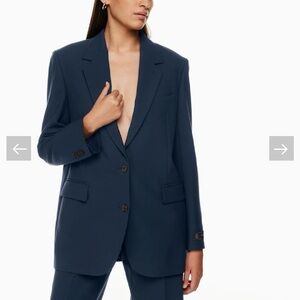 Aritzia New Agency Blazer large
